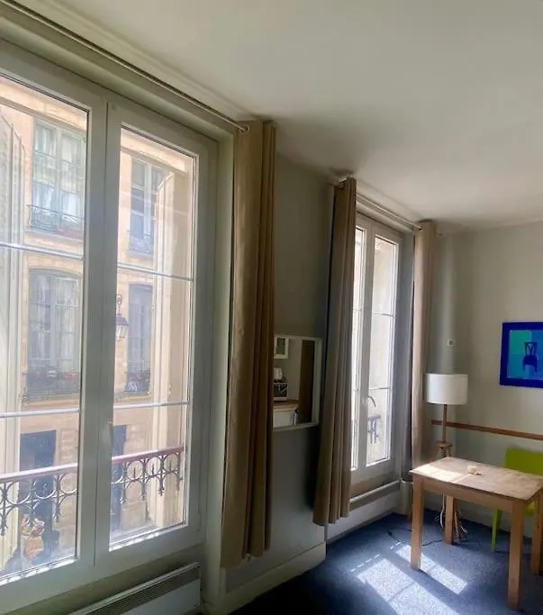 Dans Le Coeur De Lägenhet Paris