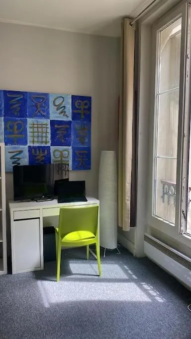 Dans Le Coeur De Paris